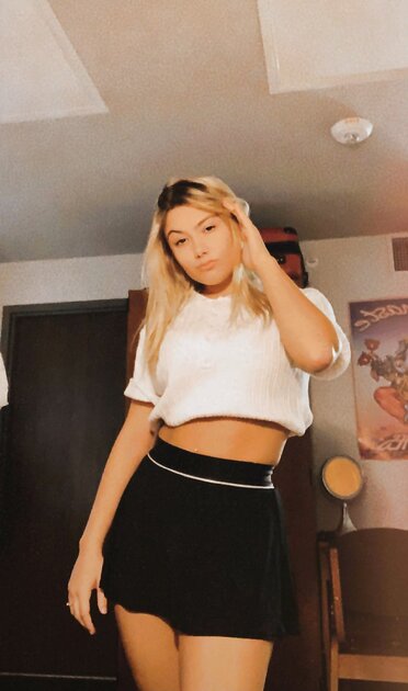 Ⓛⓔⓐⓚⓔⓓ - Haleigh F