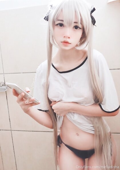 Me1adinha Nua Cosplay