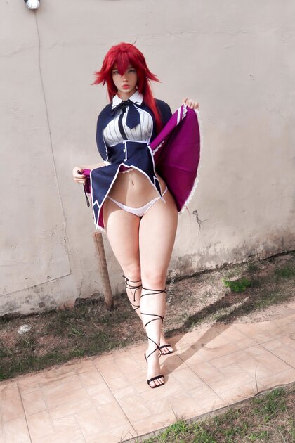 Me1adinha Nua Cosplay