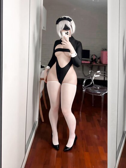 Me1adinha Nua Cosplay