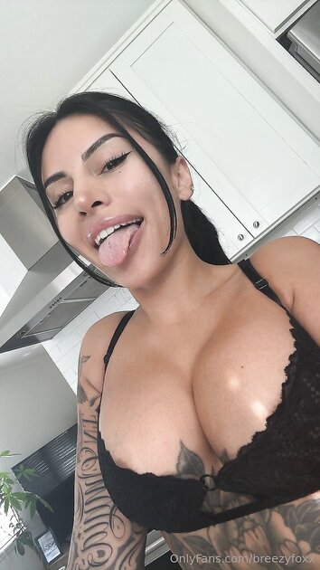 Breezy Foxx