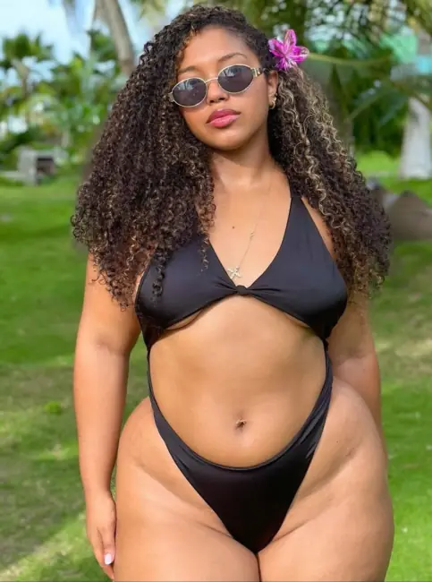 Dark skin Latina