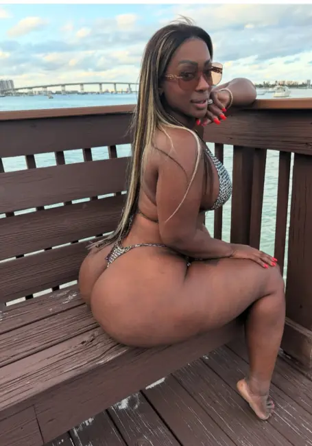 Black Latina with Huge ass!